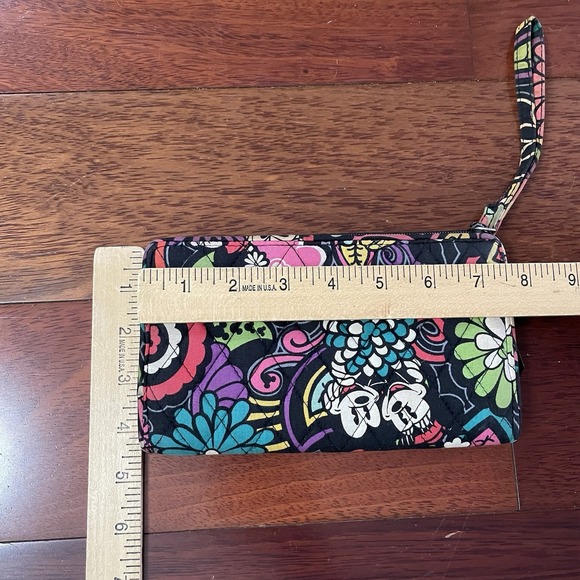 Vera Bradley Disney Parks Mickey's Magical Blooms Minnie Wallet Retired Rare B28 - Picture 12 of 12